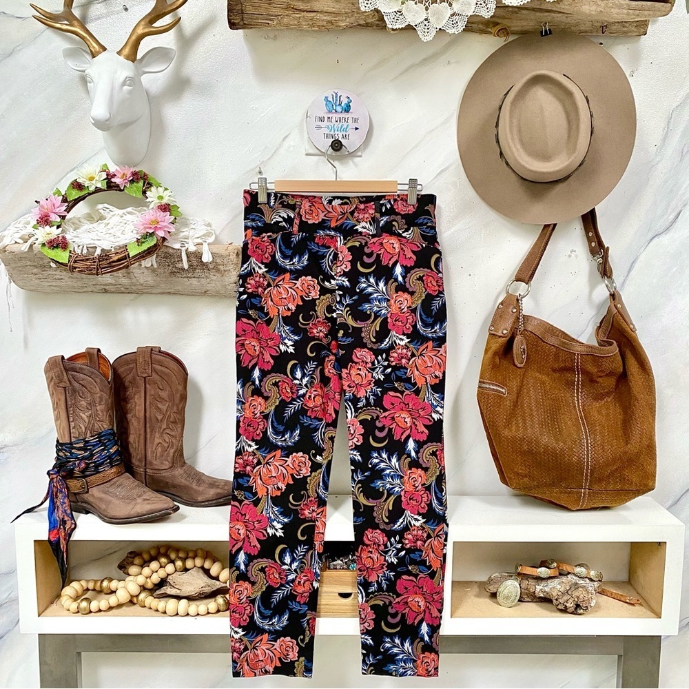 Floral boho pants w shabby chic vibe